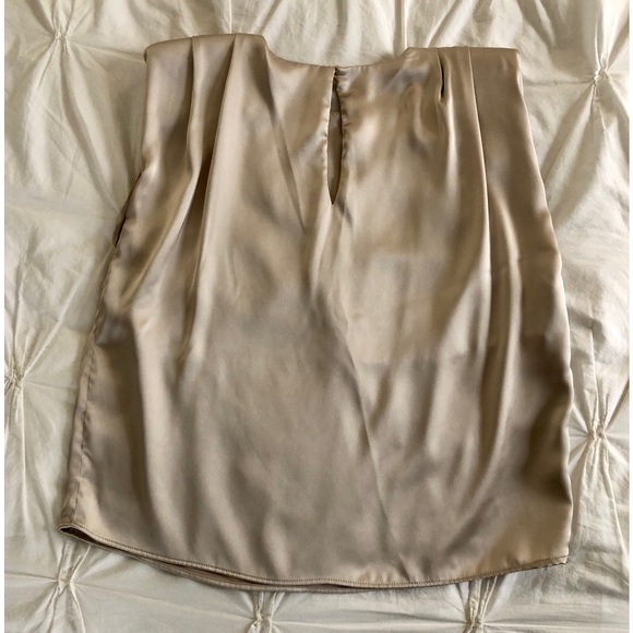 Zara Champagne Color Silk Sleeveless Blouse with Shoulder Pads Size XS - Picture 3 of 6
